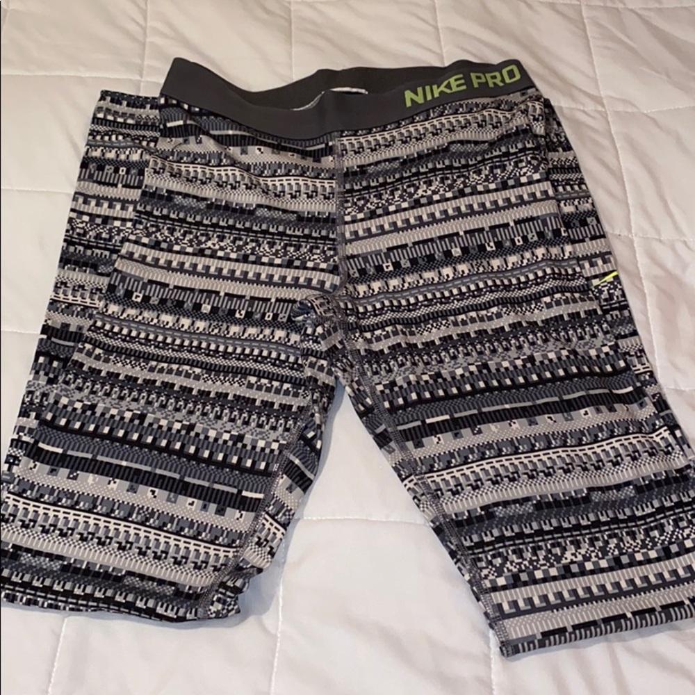 Nike Pro Workout Leggings